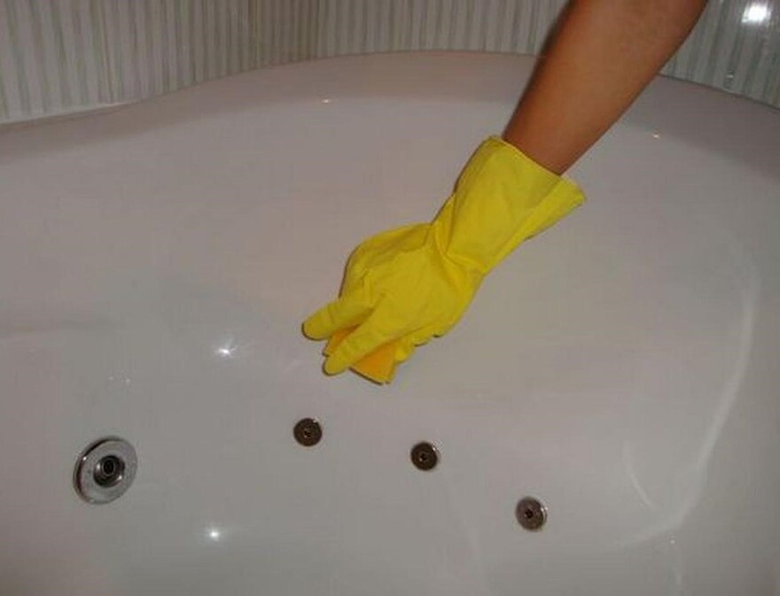 Чем можно очистить ванну